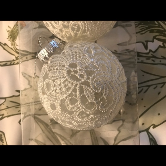 White Lace Christmas Balls Hobby Lobby - Picture 4 of 4